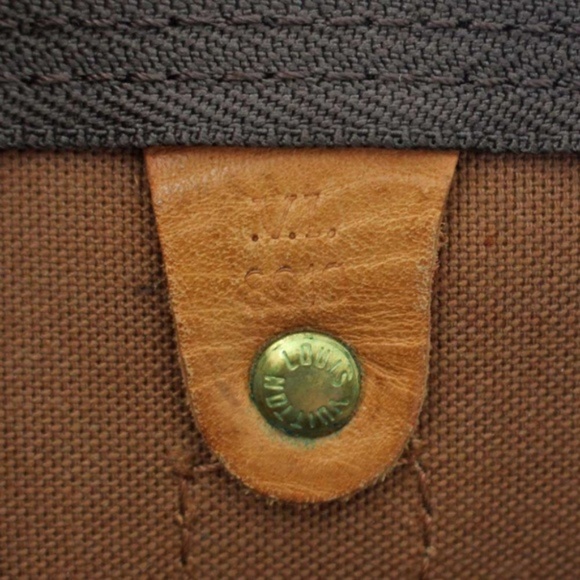 Authentic Louis Vuitton Keepall 60 Bandouliere - Picture 3 of 8